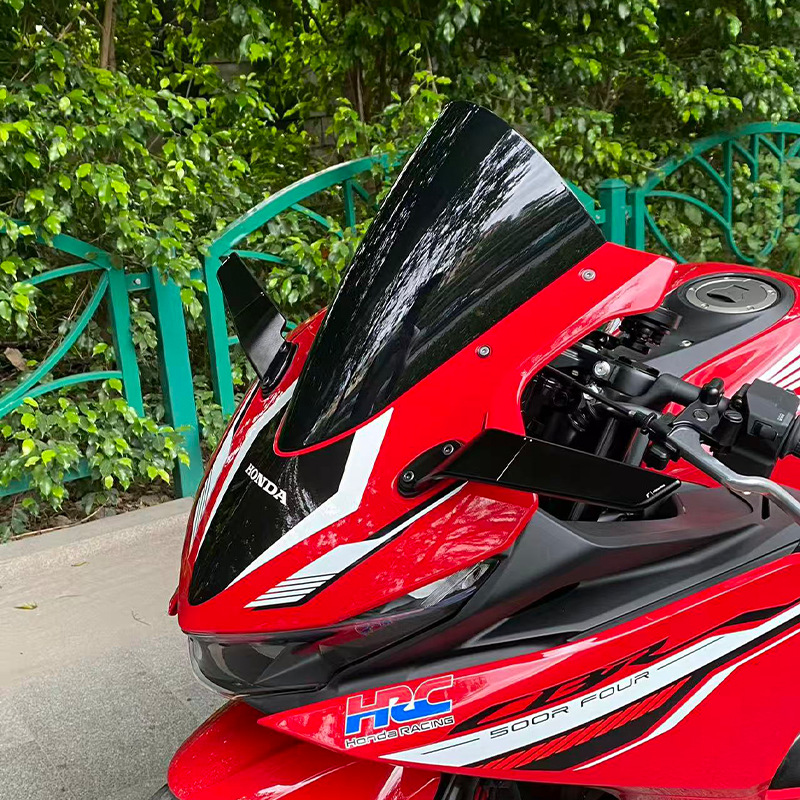 Suitable for Honda CBR500R Four-cylinder motorcycles, this is a modified, high-mounted, sporty-style front windshield and fairing