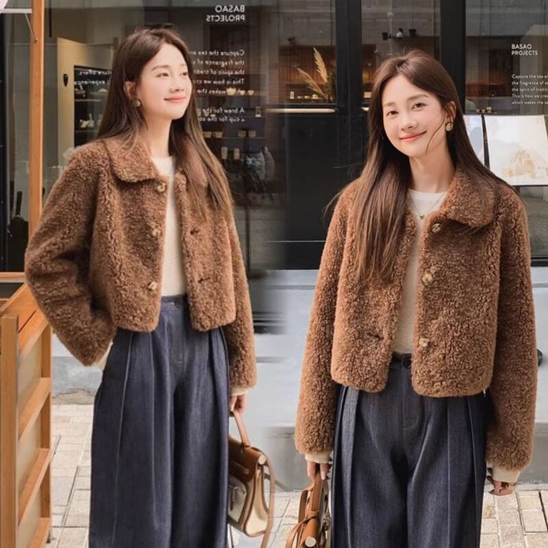Teddy Brown Short Petite Lamb Fur Coat Celebrity Sheepskin Fur Coat Women Wholesale