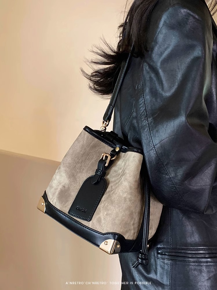 Nanfeng Chio2nd Ölgemälde Pavilion Bucket Bag Damen 2024 Neuer Stil High-End Western Style Single Shoulder Crossbody Bag_voghion.com