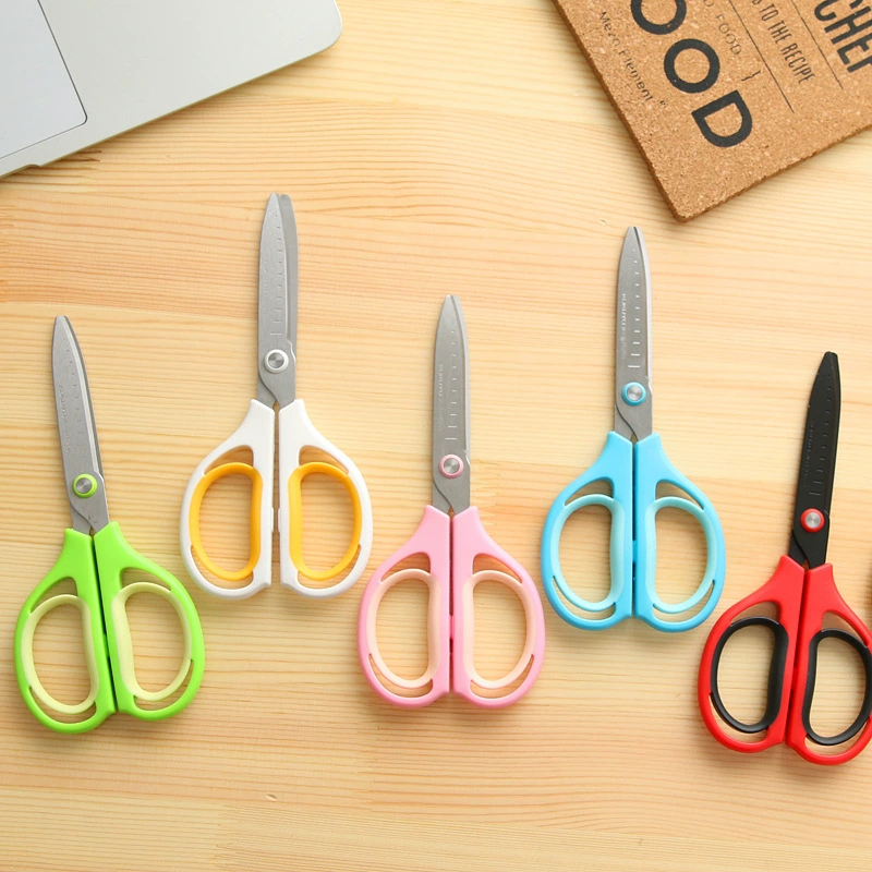 Japanese small children's safe powerful scissors for adults and students
