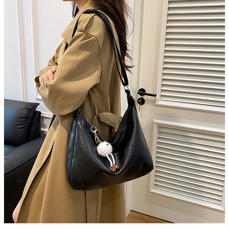 Simple and large-capacity bag for women, 2024 new style, fashionable and versatile casual single-shoulder bag, student commuting crossbody tote bag undefined
