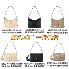 Donkey's 新しいスタイルの折り目のある大きな花の女性用クロスボディバッグ シングルショルダー カリオ＆バゲットの国境を越えた特別供給