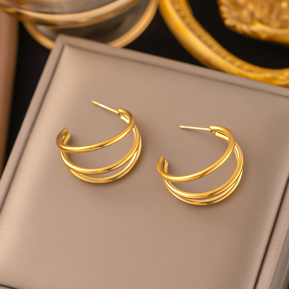 1 Pair Streetwear C Shape Plating 304 Stainless Steel 18K Gold Plated Ear Studs display picture 2