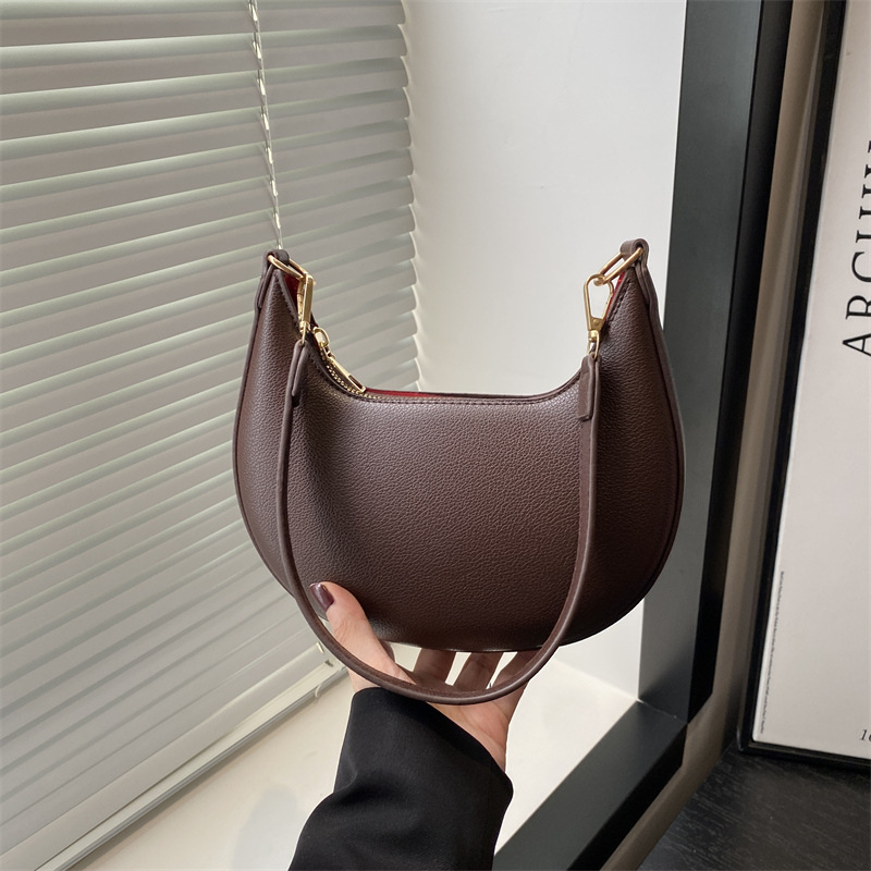 Korean Style Fashion Retro Hand Underarm Bag New Fashion Simple Textures Shoulder Bag Casual Portable Crescent Bag
