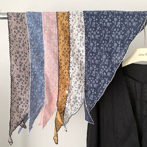 New Retro Cotton Lace Triangle Scarf for Women, Spring and Summer Versatile Thin Neck Scarf with Elegant Small Collar Silk Scarf