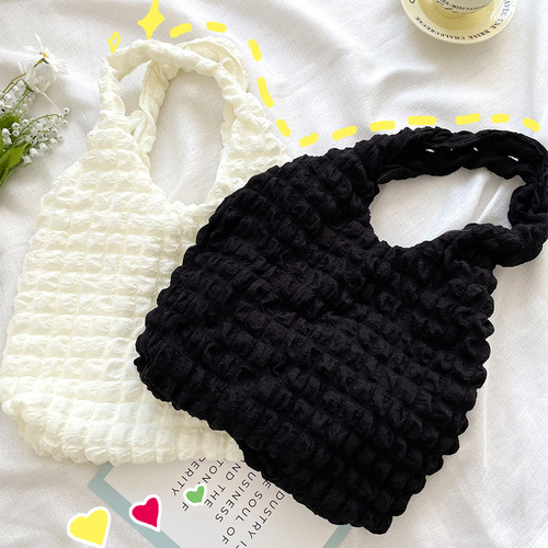 Amazon cross-border supply Korean bubble shoulder bag girl heart pleated cloud shoulder handbag hand bag