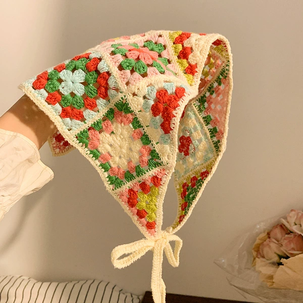 Knitted scarf