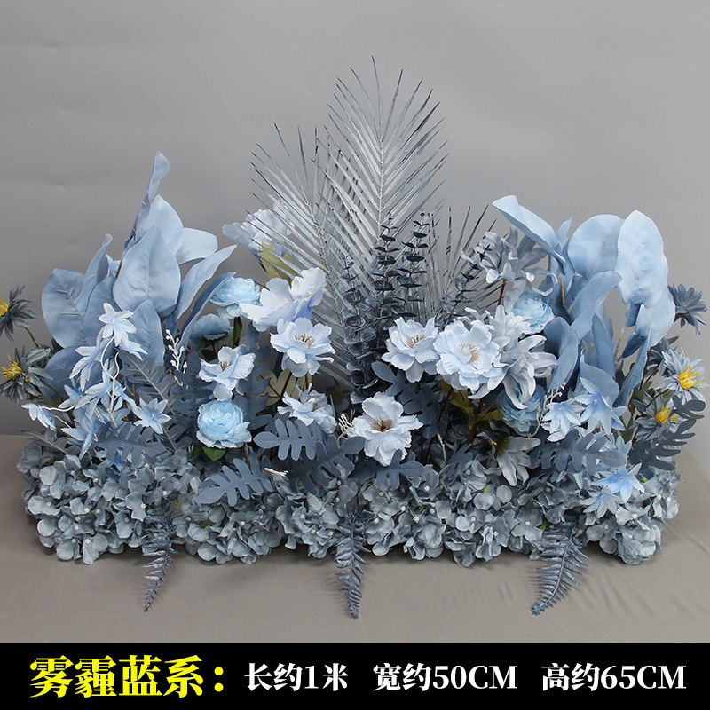新商品の結婚祝いの大きいタイプの花を並べて絹の花の完成品の装飾をシミュレーションします。|undefined