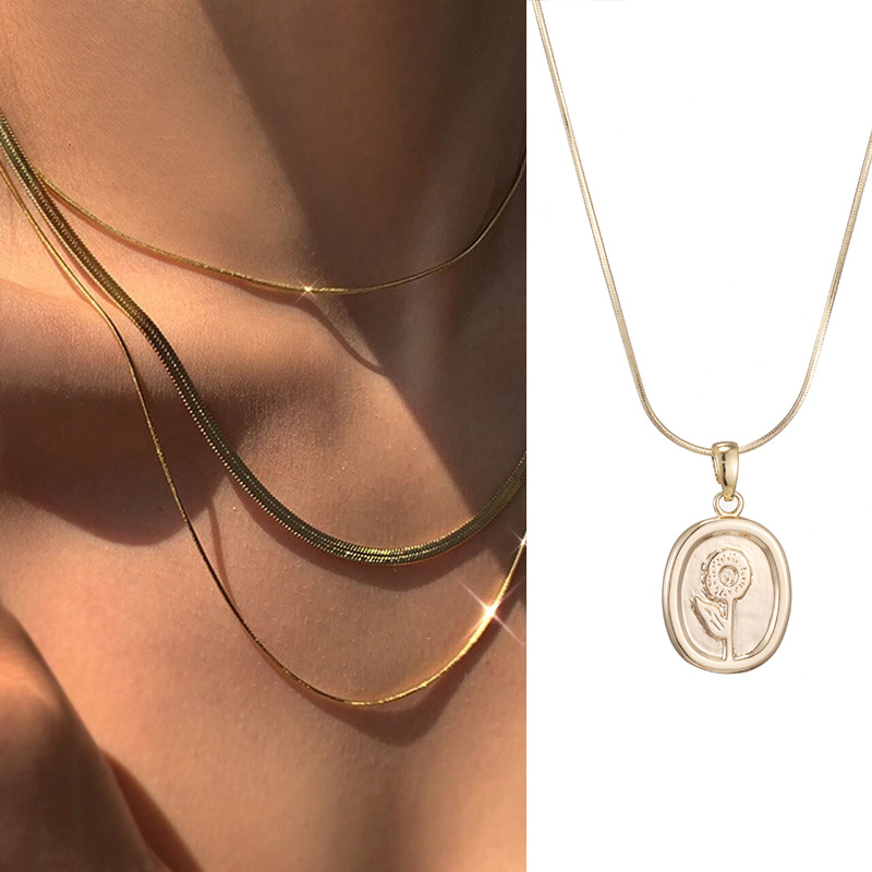 Retro fashionable necklace stainless steel