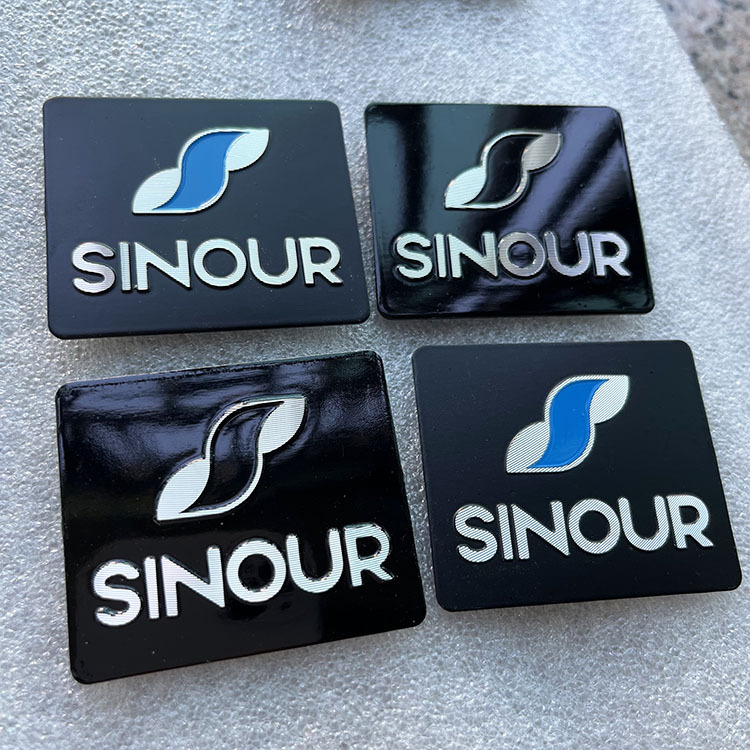 机器铝铭牌铭板冲压LOGO包装不锈钢蚀刻金属铭牌门牌商标家具标牌