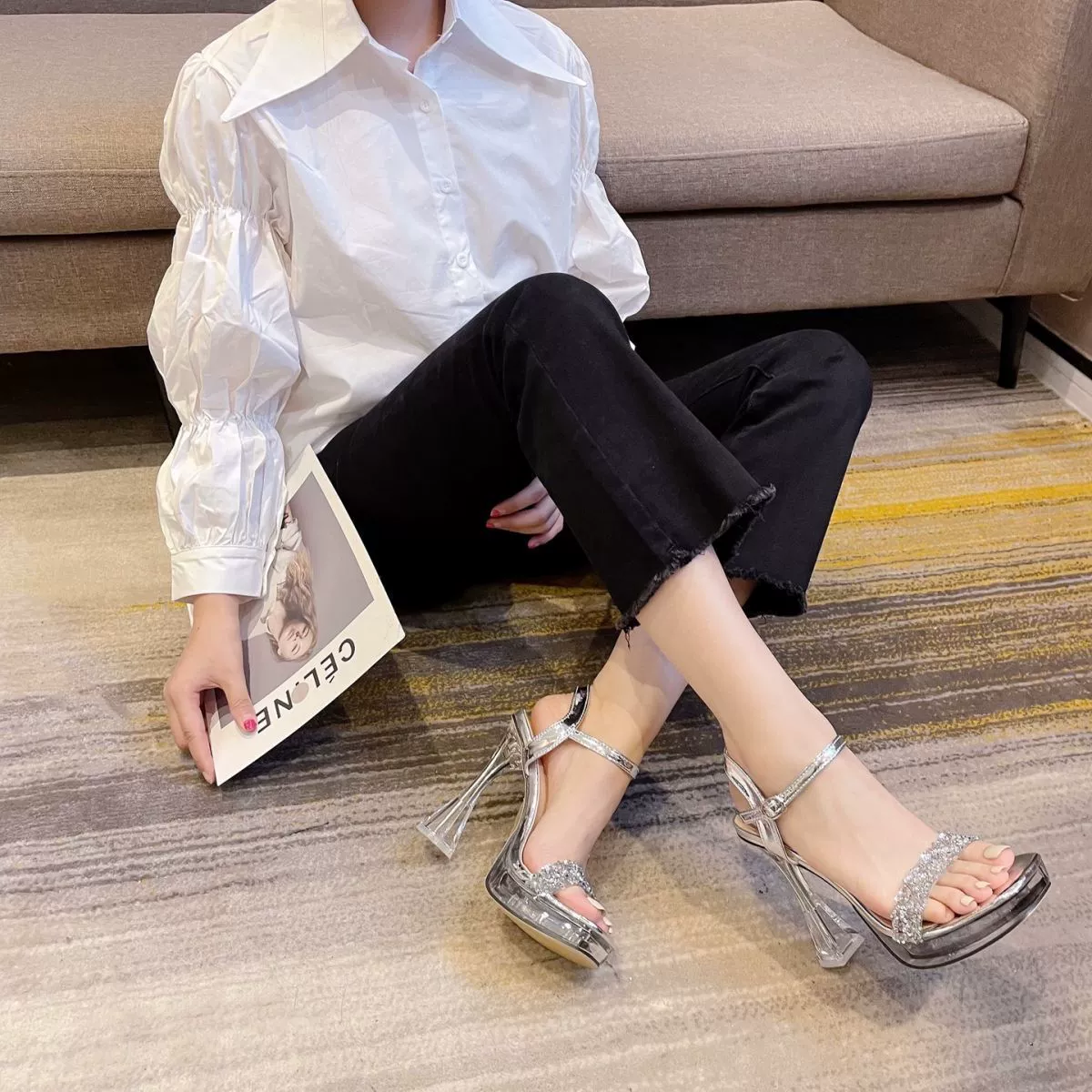 Summer sandals with a strap, city style