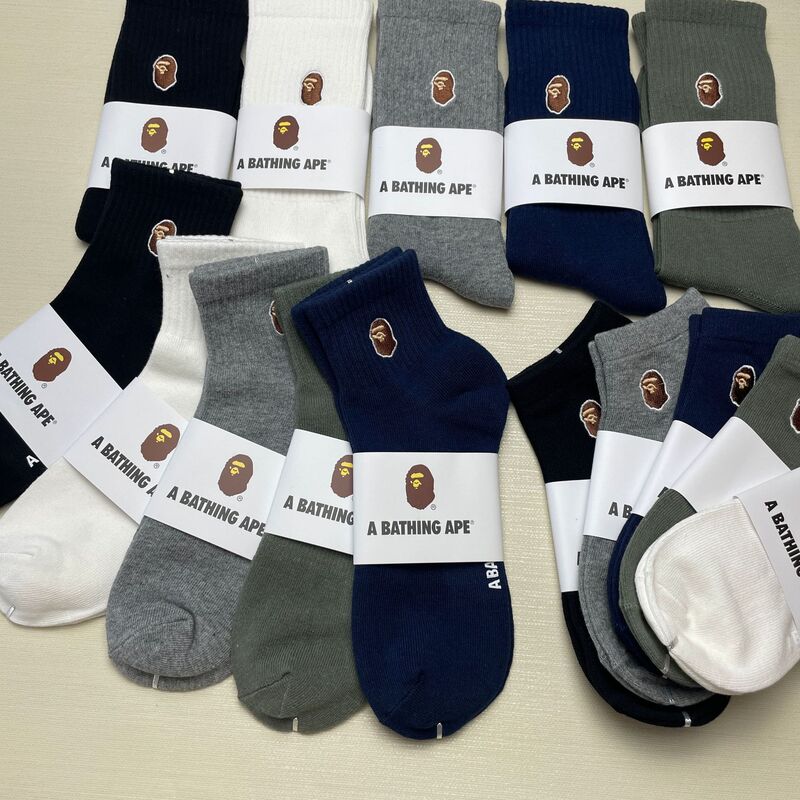 Japanese ape head embroidery solid color black and white gray sports skateboard tube for men and women couples tide socks four seasons running socks