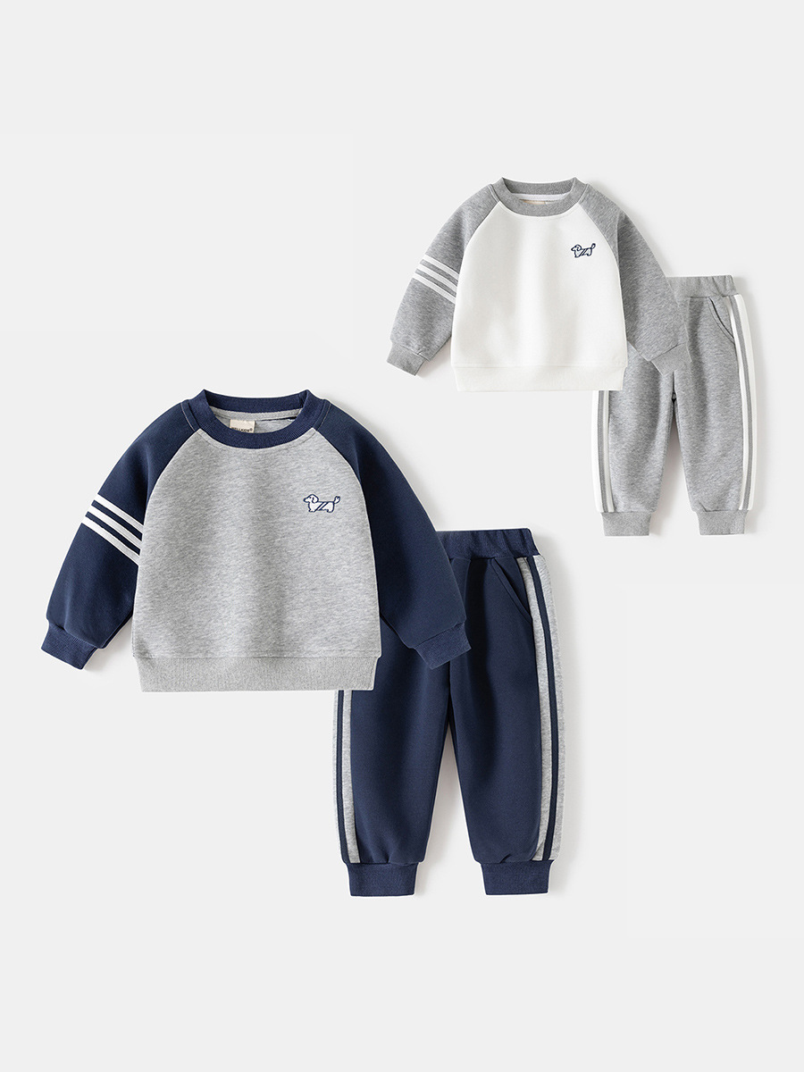 Autumn sweatshirt for boys