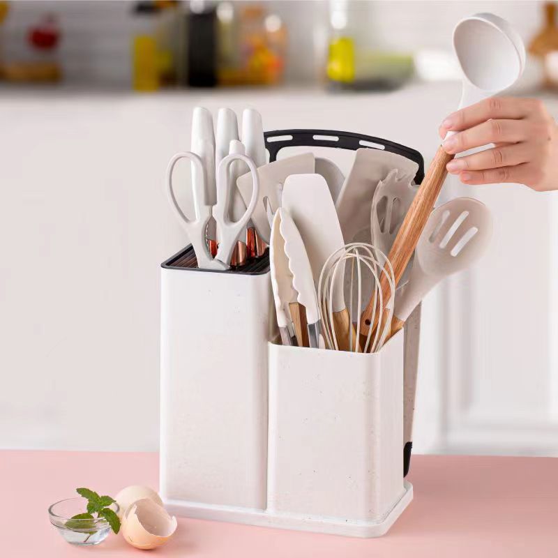 Juego de utensilios de cocina Yangjiang pala de cocina Cuchara de silicona caliente Combinación de utensilios de cocina de 19 piezas con cubo de almacenamiento traje de peso