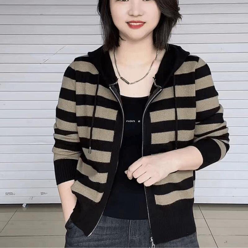 网红新款简约条纹印花气质减龄开衫宽松休闲连帽针织妈妈秋季外套|undefined