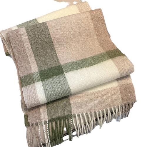 Green plaid scarf for women in winter, versatile pure wool, thickened, warm, New Year gift, knitted cashmere scarf, high-end
