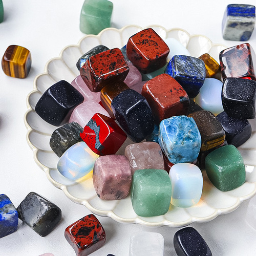 Wholesale of natural amethyst pink crystal crystal stone cubes, crystal aromatherapy stone, fish tank landscaping stone, ice wine stone