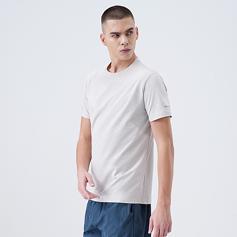 Camiseta deportiva para hombre 2025 verano nuevo estilo de secado rápido transpirable deportes de manga corta para hombre para correr fitness tops deportivos