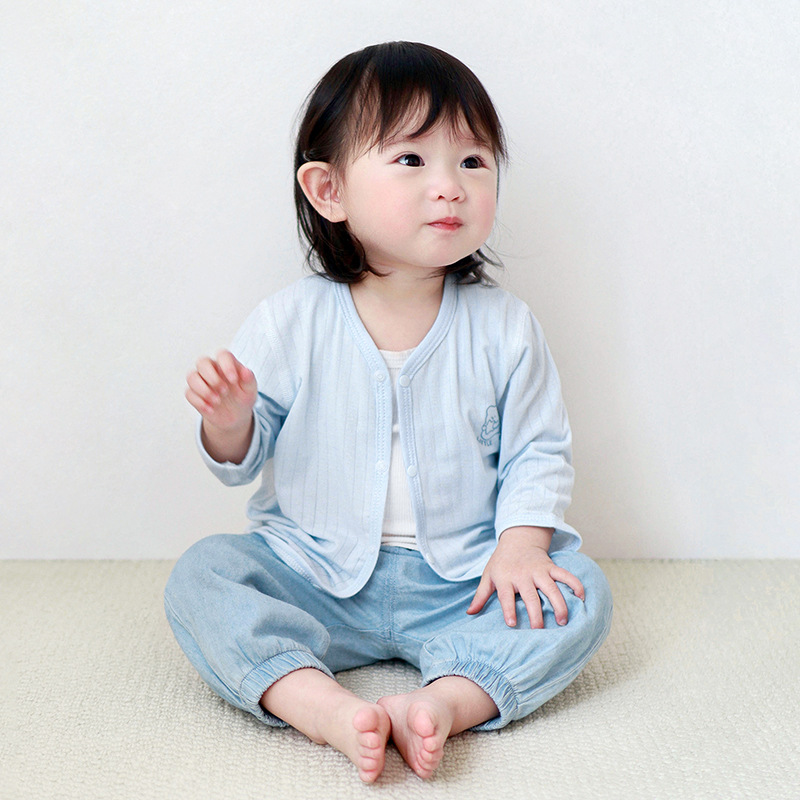 Ropa de protección solar para bebés Ropa de verano para niños Tops finos con aire acondicionado Chaquetas de punto para niños y niñas para salir Chaquetas para bebés