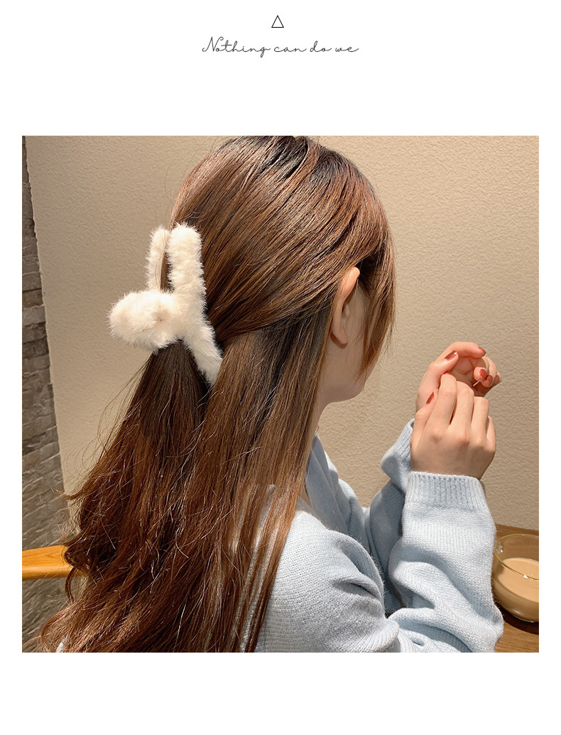 Fashion Solid Color Arylic Plush Hair Claws 1 Piece display picture 2