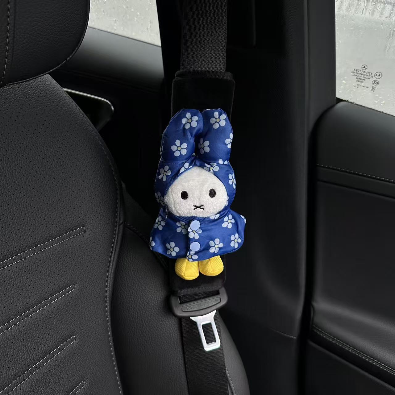 Bread Chef Miffy Rabbit Car Seatbelt Shoulder Pad Plush Doll Decorative Ornament Anti-Neck Strangling Car Interior Accessory