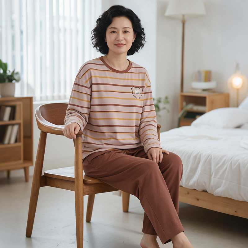 Mom's outfit set, autumn pure cotton pajamas, long-sleeved, long-legged, loose-fitting, plus-size, round-neck loungewear set for middle-aged and elderly women