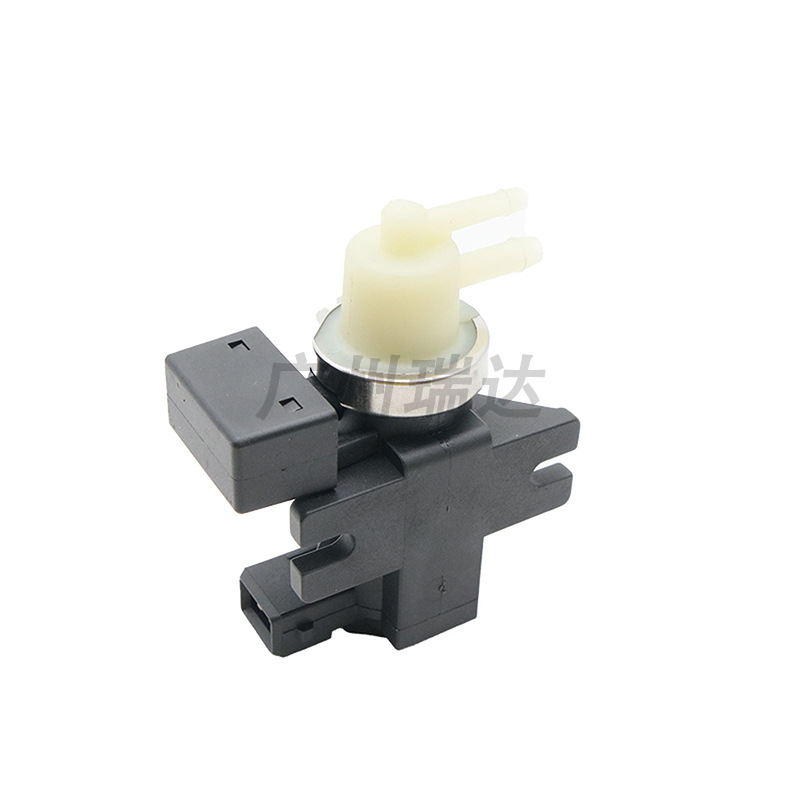 Aplicable a la válvula solenoide turbo 721903290 en stock al por mayor