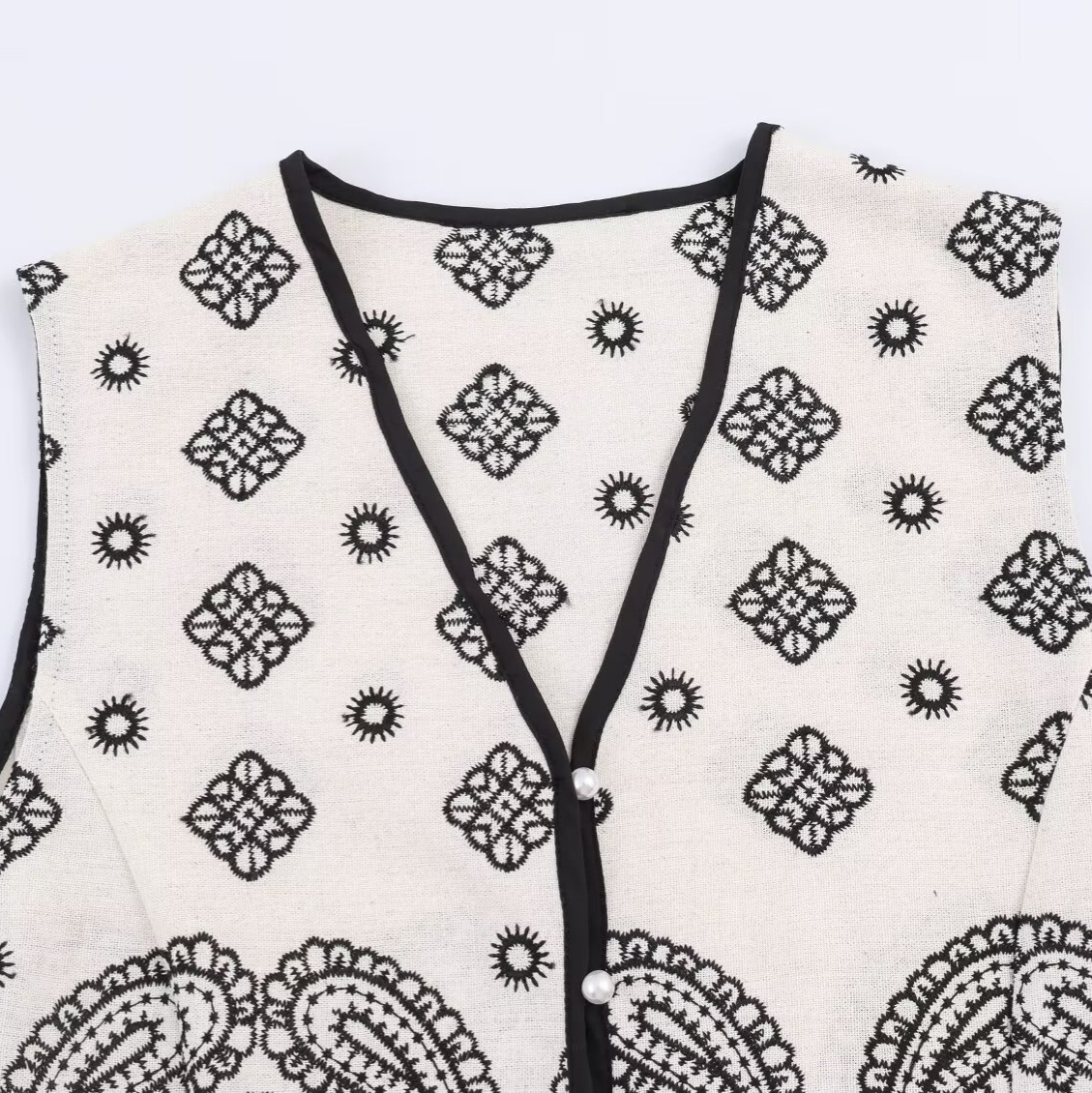 Myst & Za ropa de mujer 2026 primavera nueva moda casual versátil estilo nacional bordado industria pesada chaleco de cuello en v chaleco image 2