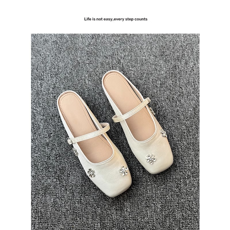 2025 calentamiento plata zapatos y medio zapatillas de verano mujeres usar diamante francés hermoso zapatillas frescas cuadradas zapatos mueller suaves