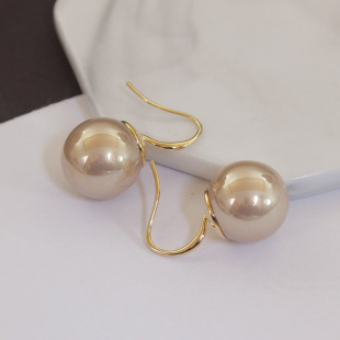 气质珍珠耳环韩版小众设计香槟色贝壳珠耳坠夸张耳饰欧美潮人耳钉