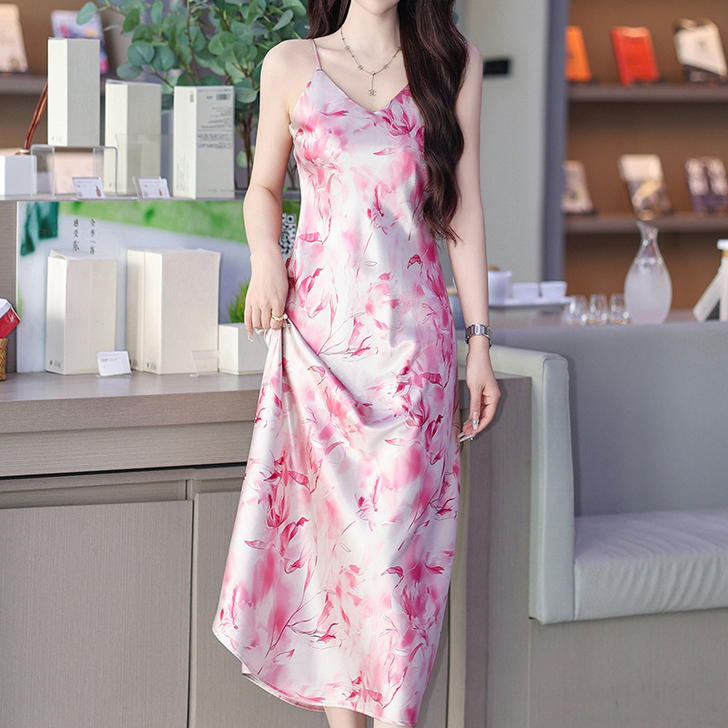 2025 Summer New National Style Satin Slimming French Gentle Style Slim Fit Strap Dress