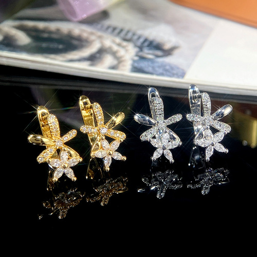 Cao Shi Han-style cute and exquisite copper-inlaid zircon flower earrings for women, Instagram influencer high-quality floral women's earrings