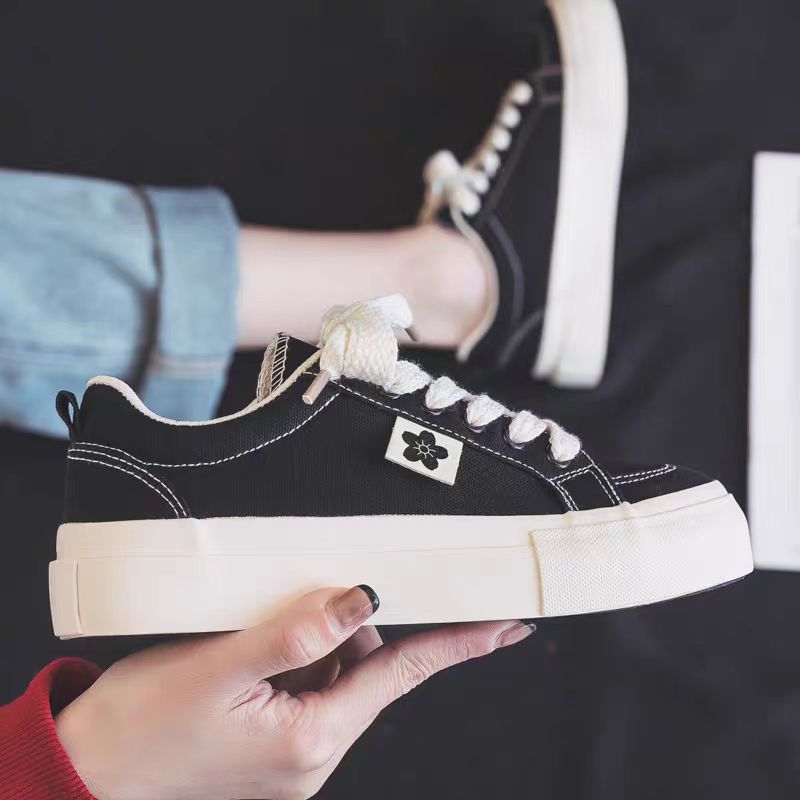 primavera explosión calzado de lona super caliente zapatos de mujer 2024 nuevo con falda casual zapatos blancos zapatos de skate zapatos de tela