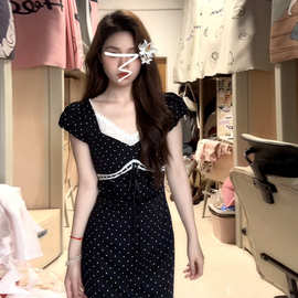法式蕾丝波点连衣裙子女夏季2025新款黑色泡泡袖收腰修身气质长裙