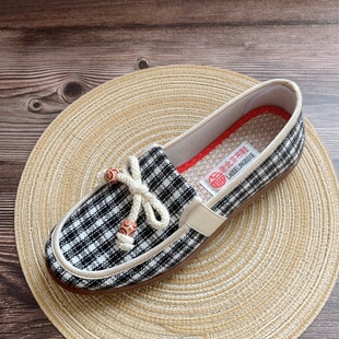 Spring and Autumn Old Beijing Cloth Shoes Women's Comfortable Flat Moms Shoes Middle-aged and Elderly Casual Cloth Shoes Slip-on Women's Shoes