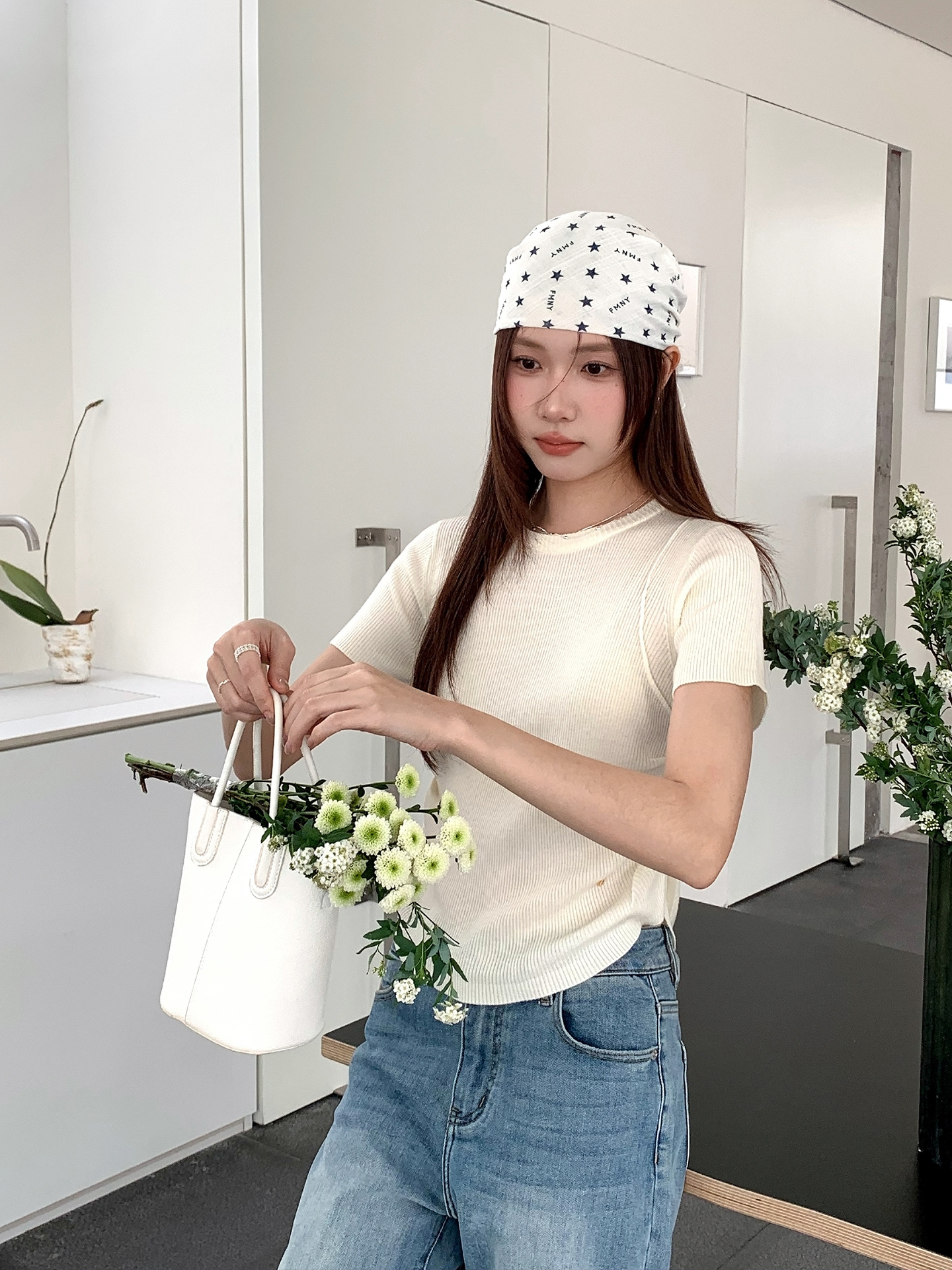 26ye066 white short sleeves