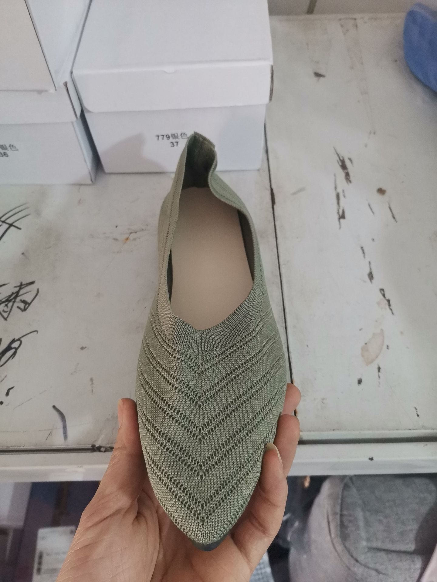 Zapatos de mujer transpirables zapatos casuales de mujer de punto zapatos de mujer grandes zapatos de moda de punta zapatos de una sola pie ligero zapatos de hombre
