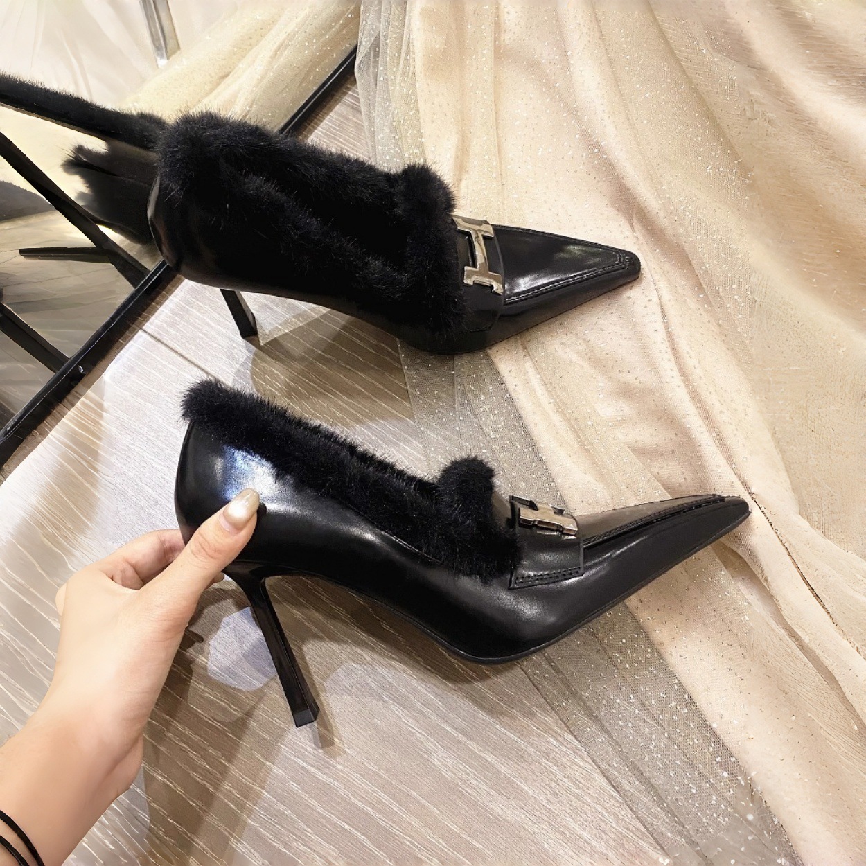 H Style Furry High-Heeled Shoes for Women with Pointed Toes 25 Autumn and Winter New Style Elegant High-End Non-Tiring Feet Stiletto Toe Flats Fleece-Lined