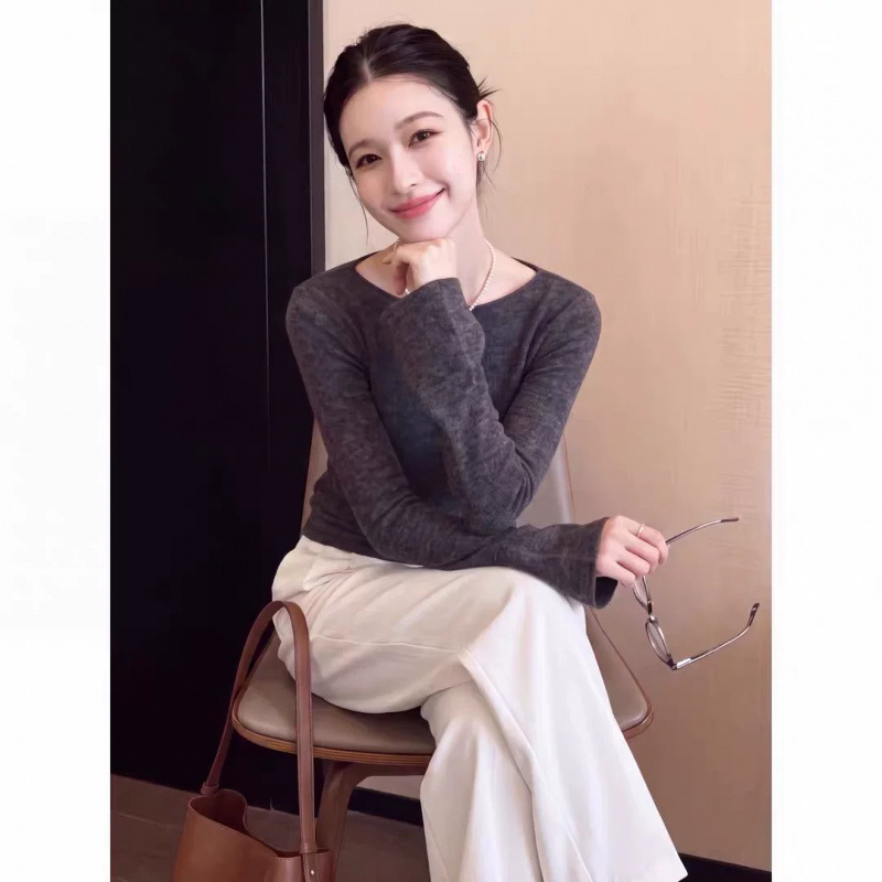 프렌치 빈티지 미니멀 일자넥 플레어 소매 상의녀 2026 가을 신상 서양식 백