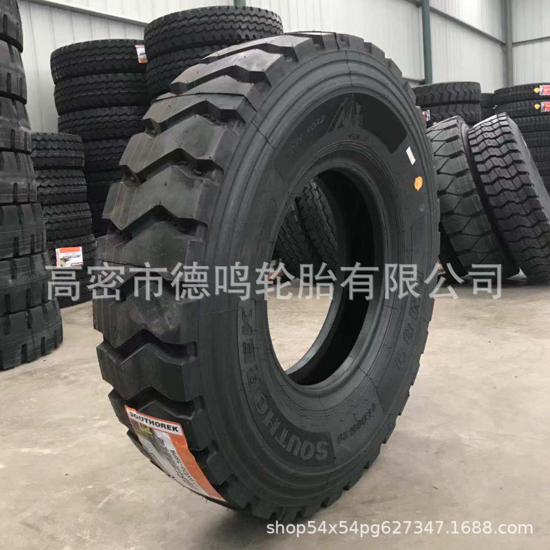 1200R20 1100R20 neumático de alambre de acero completo mina neumático de camión de piedra trasera de ocho ruedas neumático de camión volquete