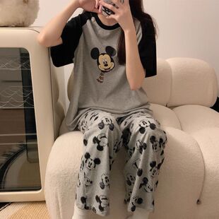 ���Q�羳�W�tֱ����˯��Ů�������^���ɴ�a���e�L��Ҿӷ�Ů���b