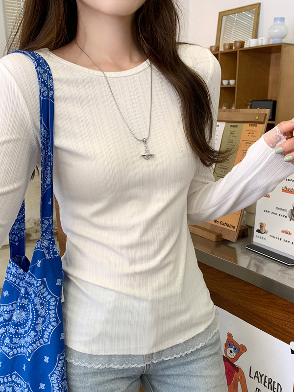 纯欲蕾丝拼接圆领长袖T恤女2025早秋新款修身显瘦打底衫内搭上衣|undefined