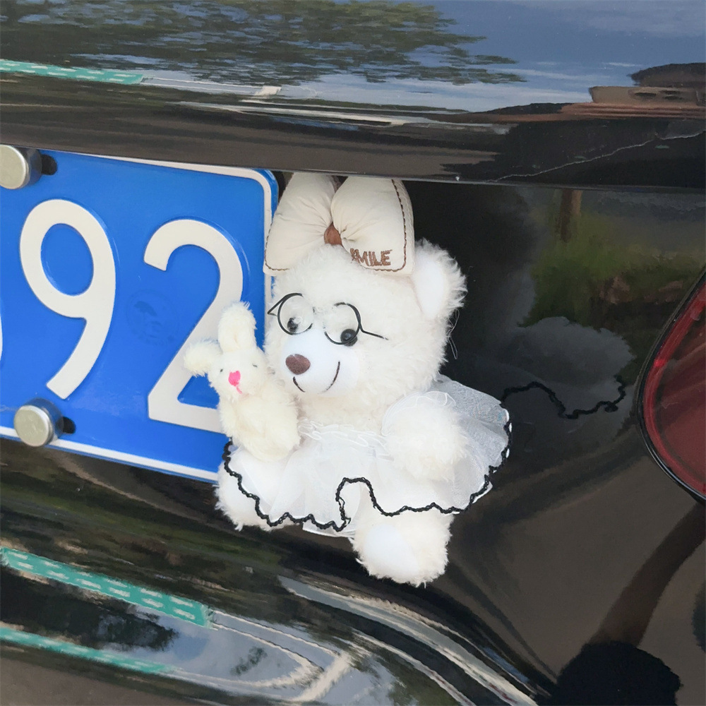 Personalidad encantadora del oso en línea decoración de la cola del automóvil adornos muñecas de peluche fuera del automóvil suministros de automóvil estables