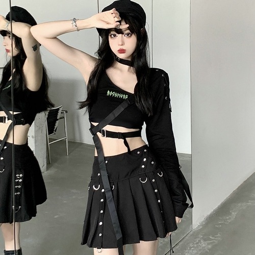 American Black Spice Set for Women - Design-Savvy Short-Sleeve Tank Top with Straps, Retro Work Semi-Skirt, Three-Piece Set