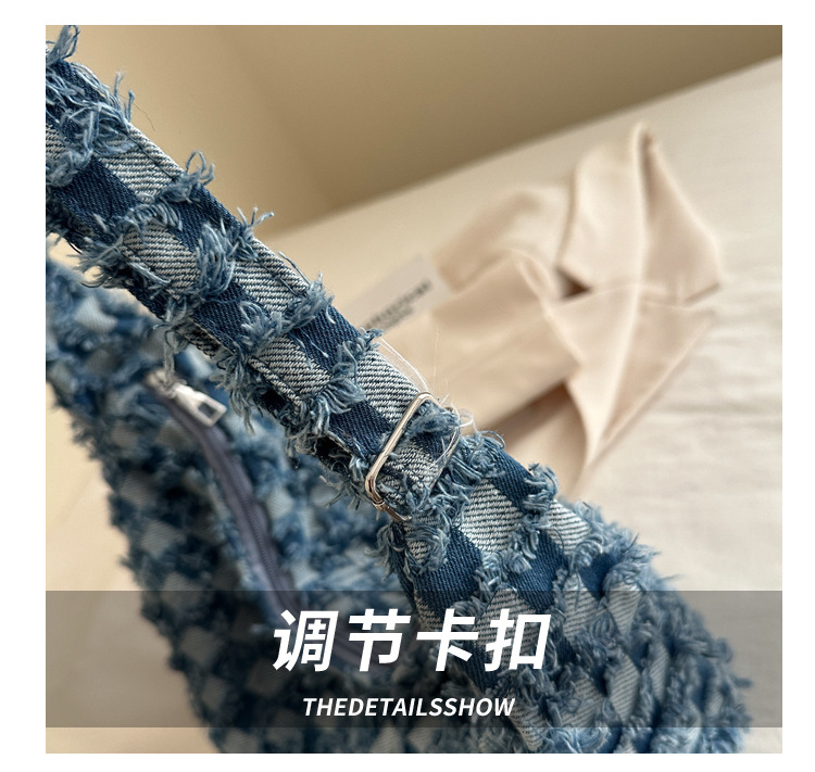 Casual and fashionable crossbody bag 2025 new style large-capacity simple checkered single-shoulder bag, personalized and versatile, lightweight underarm bag Application Scenario
