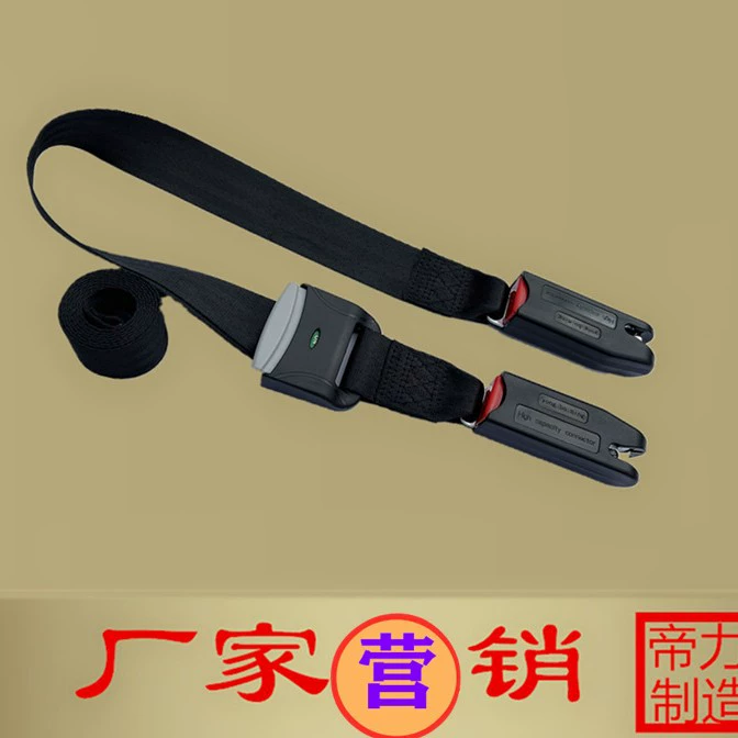 Специальный интерфейс ISOFIX для мягкого соединения детского сиденья с держателем детского автокресла