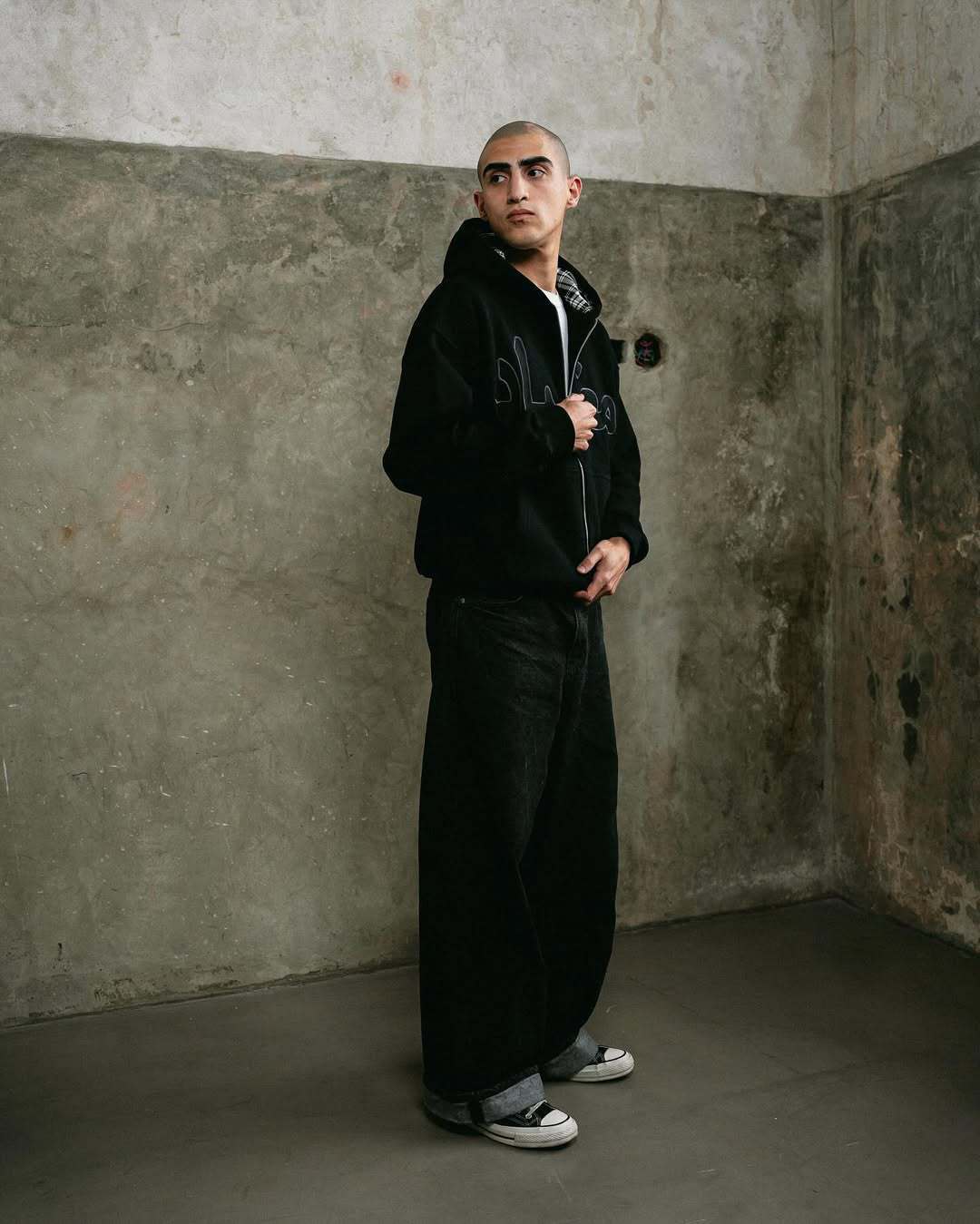 Giacca con cappuccio uomo y2k con zip e stampa personalizzata_voghion.com