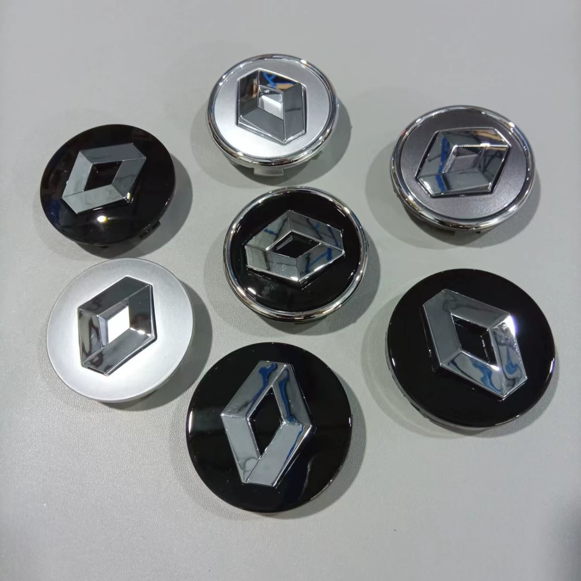 Подходит для колпаков ступиц колес Renault Koleos, Scenic, Latitude, Koleos, 60 мм, 57 мм, центральные колпаки, совместимость с различными размерами