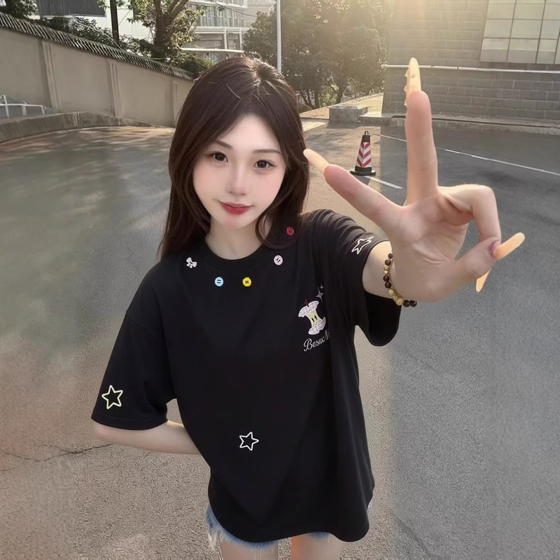 Colorful Decorative Buttons Pure Cotton Short-Sleeved T-Shirt for Women Summer Design Niche Apple Embroidery Loose Half-Sleeved Top