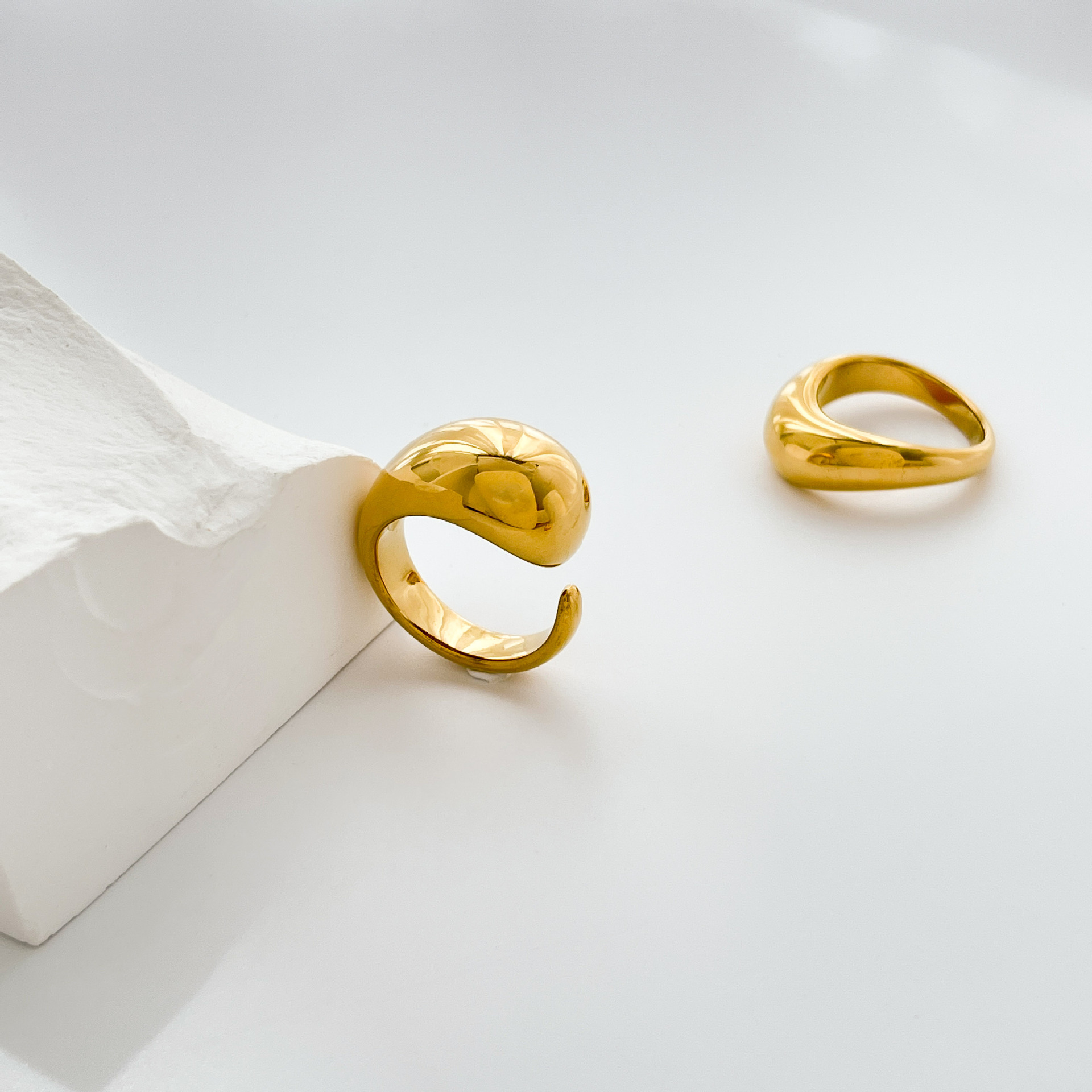 Holiday, Daily Occasion Simple Style Commute Solid Color Titanium Steel Plating Gold Plated Rings